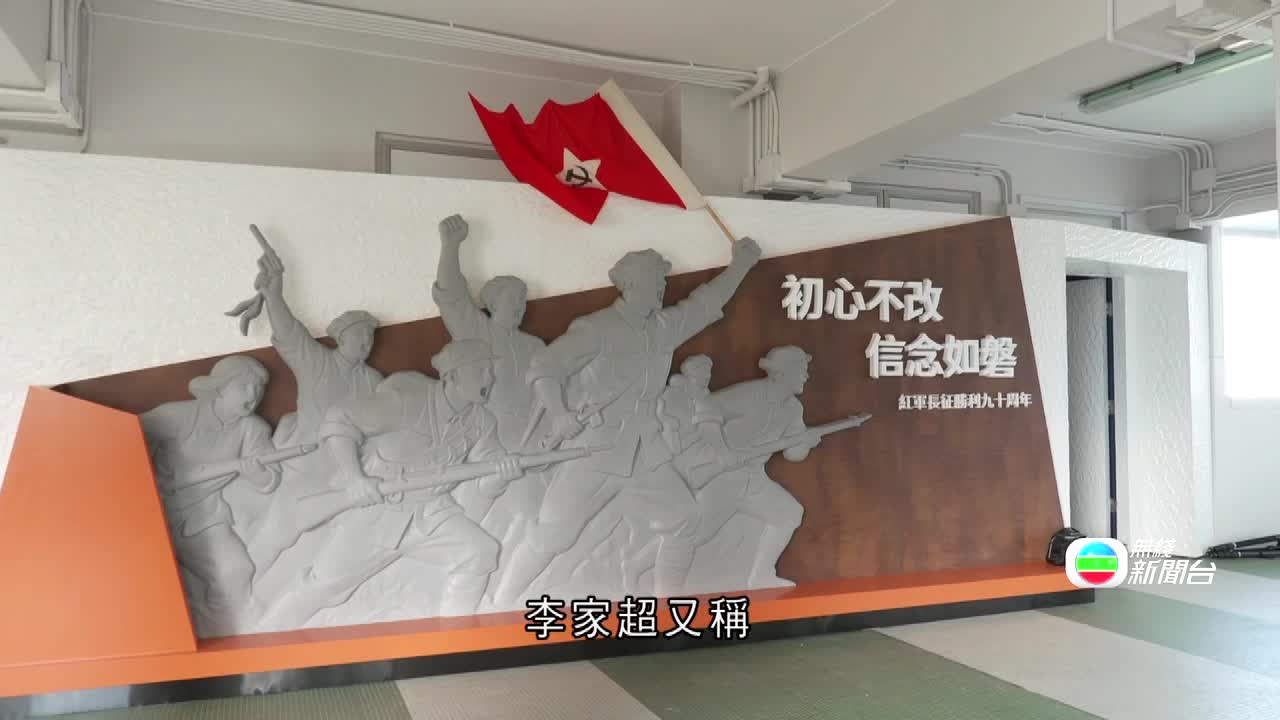 展示了展覽內的浮雕展品及清晰標語(65/100) 展示了展覽內的浮雕展品及清晰標語