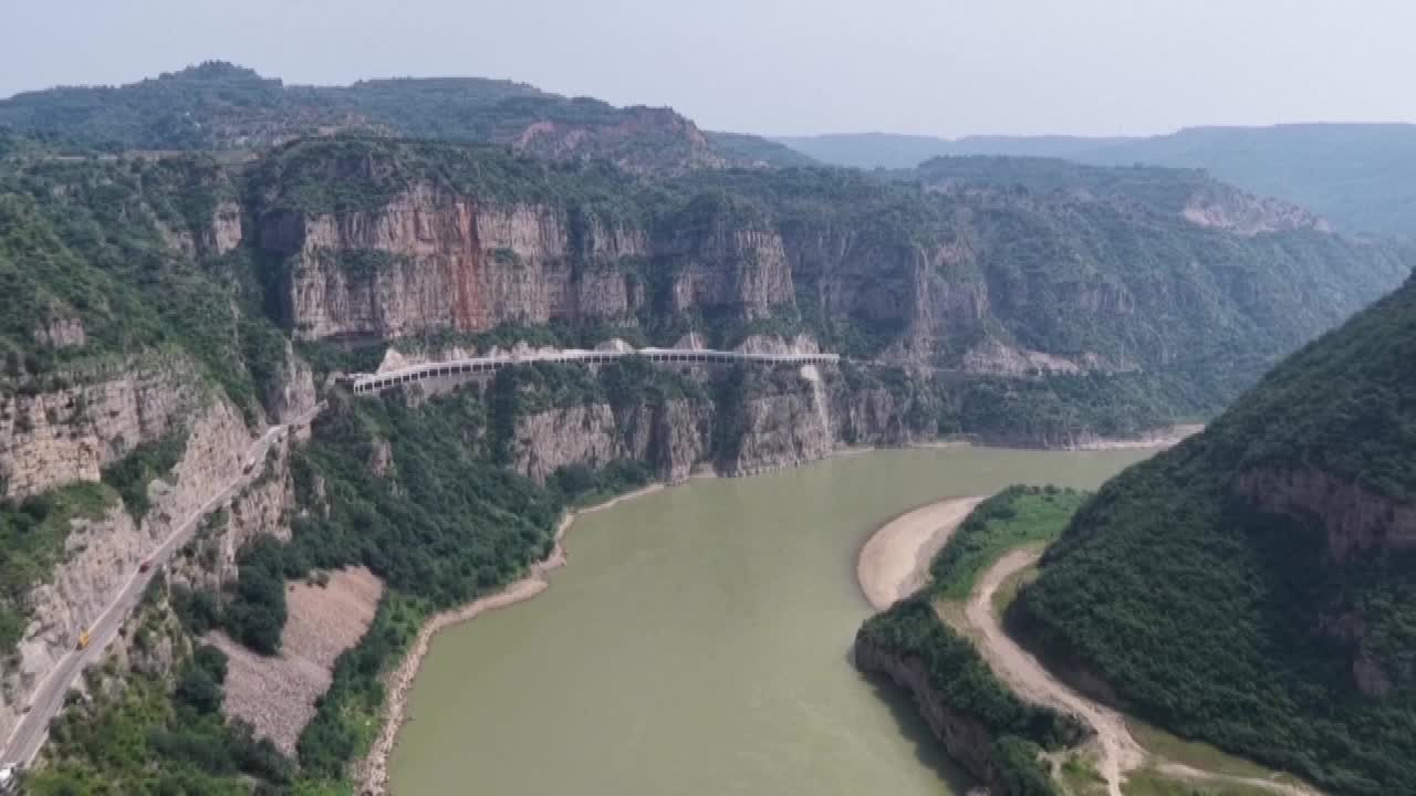 8489064_黃河峭壁蒼鷺 雛鳥練飛 - 截图7