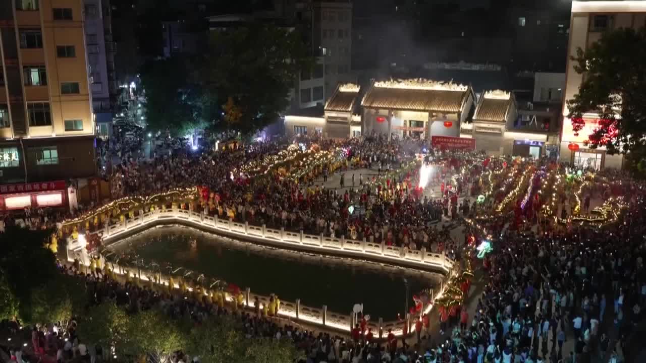 8501265_中國中秋假期 六億五人出遊 - 截图7