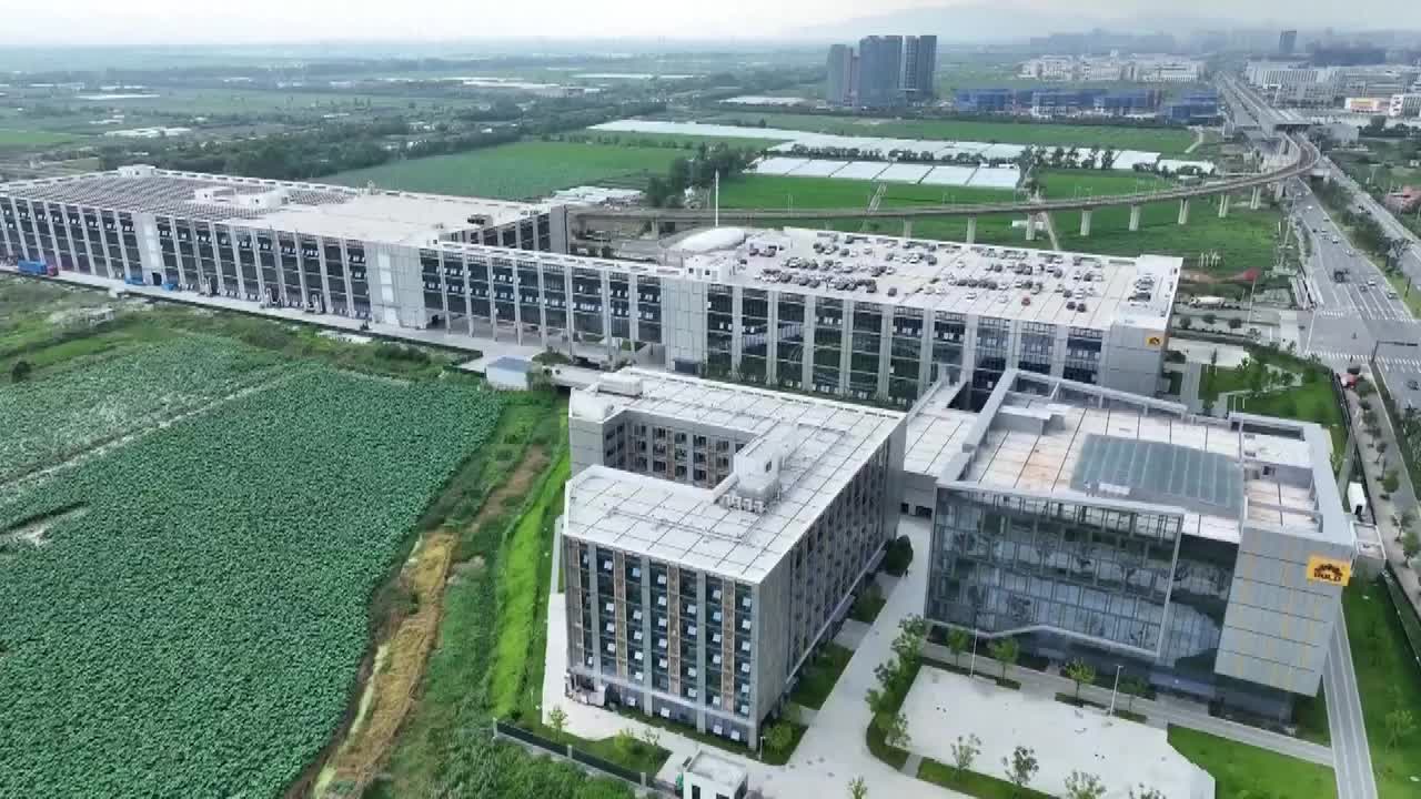 8499666_中國八千億融資 助先進製造業 - 截图1